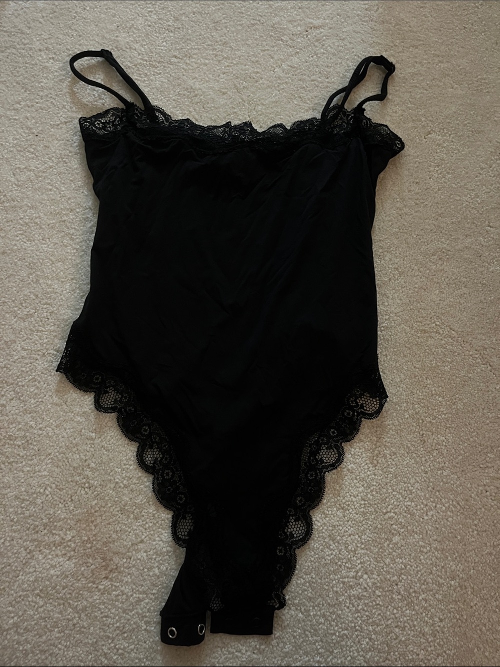Flash sale! lots of clothes for cheap, can send any offers or questions!